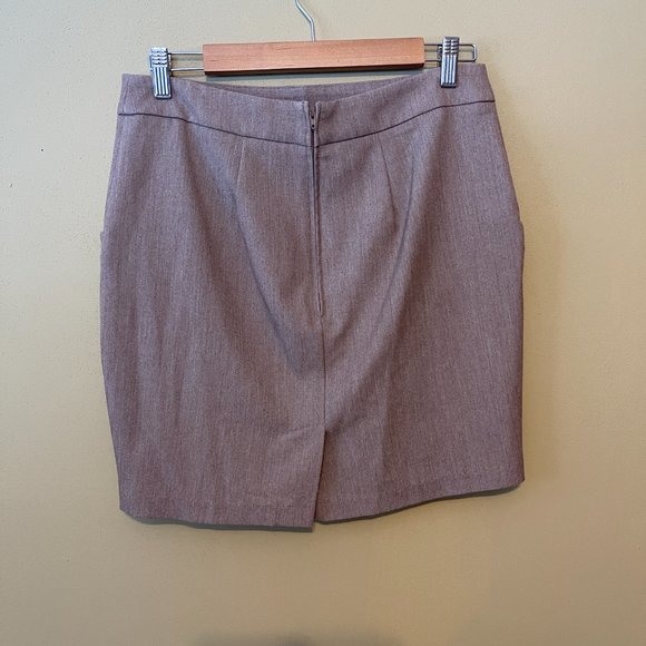 Christopher Straub for Maurices above the knee tan skirt size 5/6 in a tan color - Picture 2 of 8
